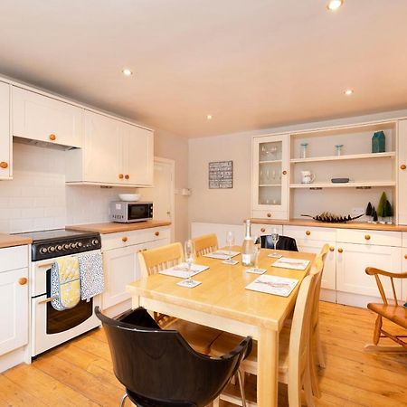 2 Bed Haywood Cottage With Garden Stenton Екстериор снимка