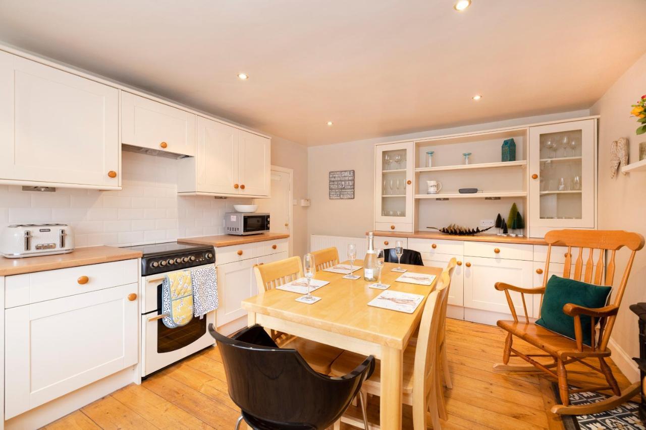 2 Bed Haywood Cottage With Garden Stenton Екстериор снимка
