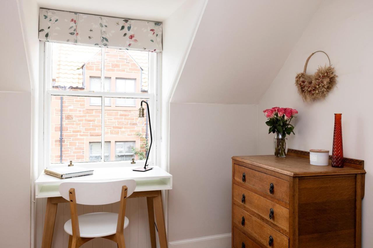 2 Bed Haywood Cottage With Garden Stenton Екстериор снимка
